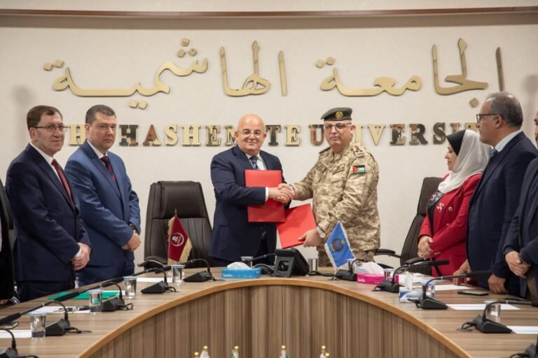 مذكرة تفاهم بين الجامعة الهاشمية والمركز الجغرافي الملكي الأردني لتعزيز التعاون العلمي والتدريبي