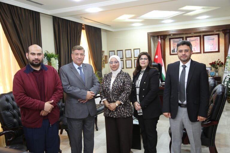 رئيس جامعة الزيتونة الأردنية يستقبل المستشار الثقافي اليمني لبحث آفاق التعاون المشترك
