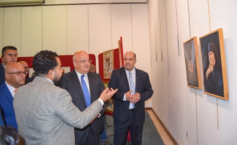 رئيس الجامعة الهاشمية يرعى حفل تأبين الراحل د. عصام الدويري ويفتتح معرض الفقيد الفني الثاني عشر
