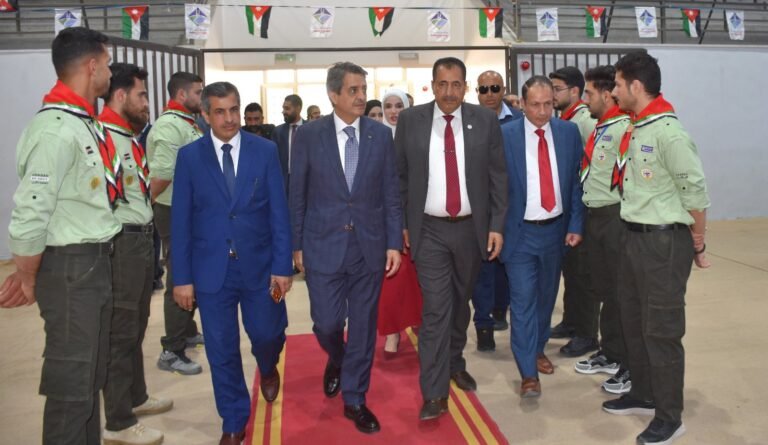 جامعة جدارا تكرم رواد المبادرات الشبابية